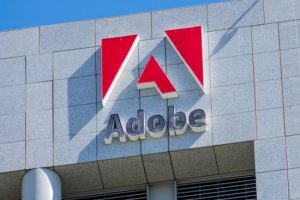 Спалахнув скандал з американською Adobe, яка продає мапи України без Криму та прапори так званої ДНР (фото)