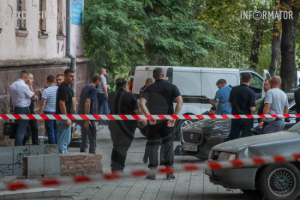 Поліцейському, який застрелив чоловіка у Дніпрі, дозволили повернутися на роботу