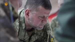 “Вибуховий пристрій спрацював в одному з подарунків”: Залужний підтвердив загибель свого помічника