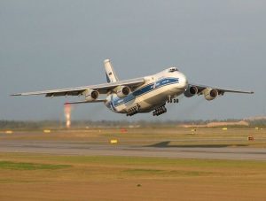 Україна досі постачає Росії запчастини для літаків і вертольотів – розслідування