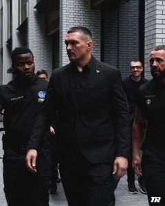 Згадав історію Давида та Голіафа: Усик відреагував на офіційне оголошення бою проти Ф’юрі