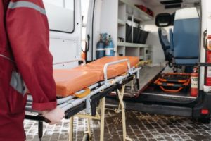 В Одесі лікарю завдали ножових поранення через зауваження – подробиці
