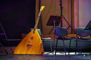 Імпортозаміщення в культурі РФ: 2024 року з’являться “Інтербачення” та “російський Оскар”