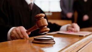 Суд відпустив додому полковника, який подарував гранати помічнику Залужного