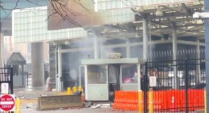 Вибух на кордоні США та Канади: двоє людей загинули внаслідок інциденту на мості біля Ніагарського водоспаду (відео)