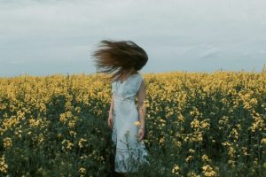 З Днем ангела Анастасії: оригінальні привітання з іменинами у віршах, листівках і картинках