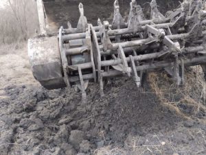 На Харківщині підірвалася машина механізованого розмінування (фото)