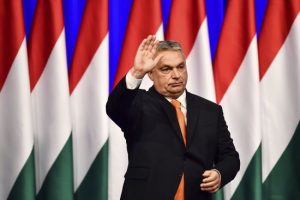 Експорт неліберального світогляду: уряд Орбана виділив понад $ 1 млрд на виховання майбутніх лідерів Угорщини