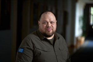 “Роликами з псом Патроном цю війну не виграємо”: Стефанчук емоційно прокоментував законопроєкт про мобілізацію