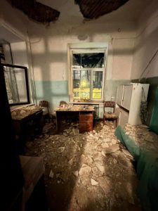 Удар росіян по Харкову: пошкоджено будівлі трьох медзакладів (фото)