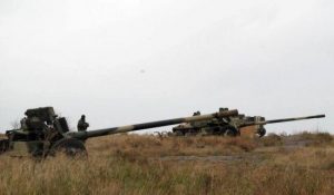 Українські військові за тиждень знищили 21 російський танк та гармату МТ-12 “Рапіра” (відео)