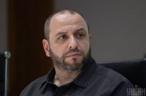 Умєров “відверто” поговорив з міністром оборони Угорщини: про що йшлося