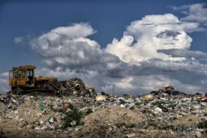 Всеросійські сміттєзвалища: як РФ використовує окуповані території України