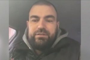 Таксиста, який відмовився у Києві обслуговувати пасажирок українською, оштрафували