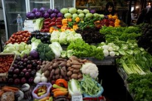 В Україні здорожчають овочі та фрукти: коли та наскільки