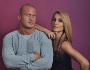 Ексдружина Узєлкова вперше розповіла, як він з неї знущався і чому вона не йшла від нього