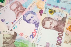 Мешканка Кривого Рогу, яка хотіла викинути лотерейний білет, виграла великий приз: відома сума