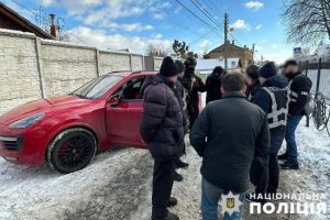 У Києві перекрили міжнародний канал постачання кокаїну: деталі і фото