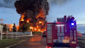 “Документы готовь и торбу”: Курськ і Бєлгород горять після вибухів, росіяни пакують валізи