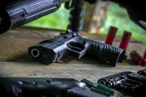 Дідусі віком до 76 років стали лідерами безжальної банди озброєних грабіжників