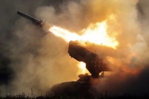 Українські військові дроном вполювали російський “Солнцепек” (відео)
