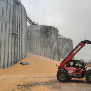 “Частину врожаю втрачено”: росіяни за тиждень чотири рази атакували продовольчі об’єкти Полтавщини