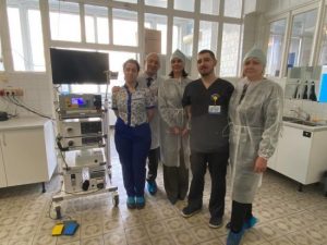 АТБ та Райффайзен Банк передали найсучасніше медичне обладнання центру хірургії ускладнень лікарні ім. Мечникова