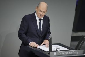 Європа має перейти від мануфактури до великомасштабного виробництва зброї – Шольц