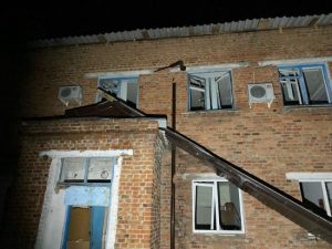 У ДСНС показали наслідки атаки на цивільну лікарню на Харківщині