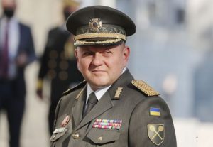 Не тільки Сирський та Буданов: експерт припустив, кого ще можуть призначити замість Залужного