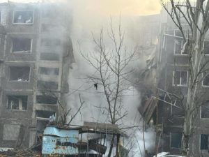 Туди й поцілила ракета: історія мами й сина, яких убили росіяни в лікарні Селидового (фото)