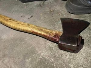 У Миколаївській області батько зарубав сокирою рідного сина 