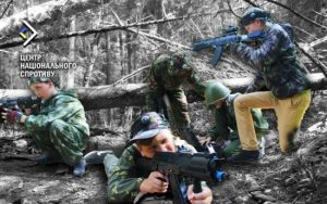 Росіяни продовжують мілітаризувати дітей на ТОТ: подробиці
