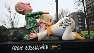 У Німеччині на карнавалі висміяли патріарха Кирила з Путіним (фото)