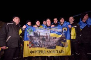 Україна повернула з російського полону 100 військових: реакція Зеленського
