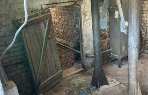 Окупанти облаштували катівню на Сумщині: їхній верховода отримав за це “медаль Суворова”