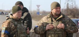 Сирський і Залужний – це два воєначальники топрівня: офіцер ЗСУ порівняв головнокомандувачів та їхні команди