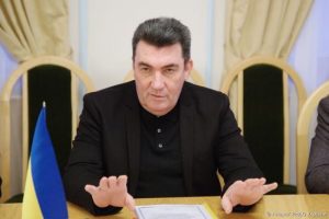 “Данілова банально принесли в жертву”: Фесенко назвав причину звільнення секретаря РНБО