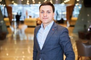 “На черешнях” сколотив статки: як народний обранець живе в лакшері-квартирі в столиці