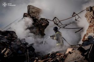 Росіяни скинули КАБи на Великописарівську громаду: поранені діти, є руйнування (фото)