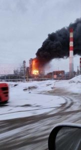 Палало яскраво: БПЛА атакували одразу дві нафтобази в Росії (фото, відео)