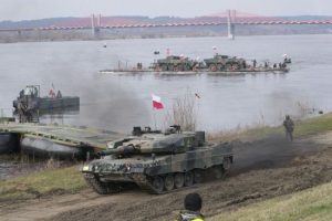 Розгортання військ НАТО в Україні: хто зробить перший крок — США чи Євросоюз