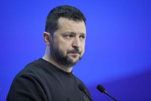 Навіщо Данілова звільнили з РНБО, а Литвиненка – із зовнішньої розвідки: Зеленський пояснив