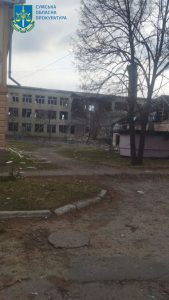 На Сумщині окупанти скинули дві бомби на школу: розпочато слідство