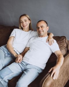 Дружина Віктора Павліка майстерно відповіла на закиди, що вийшла заміж через гроші чоловіка
