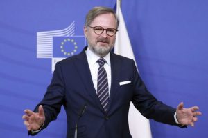 Дефіцит боєприпасів в Україні: Чехія уклала контракти на купівлю 180 тисяч артснарядів для ЗСУ