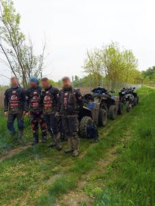 На Закарпатті група поляків незаконно перетнула кордон України – відео, подробиці