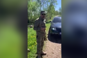 Працівник ТЦК в Чернівецькій області відкрив вогонь: з’явилося відео конфлікту з цивільними