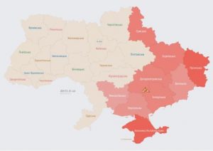 Повітряні Сили попереджають про активність ворожої тактичної авіації на сході