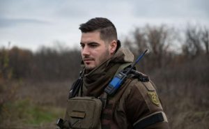 “Нібито гуляють Часовим Яром”: командир батальйону ударних БпЛА спростував російські фейки про окупацію міста